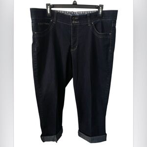 Bandolino Capri Jeans Comfort Stretch Waistband Dark Wash Pants Size 16